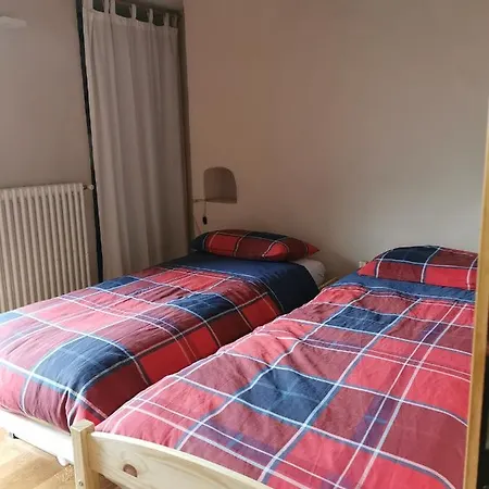 Affascinante Ai Piedi Dell'ovovia * קורמאיור