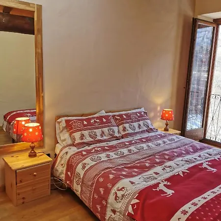 Affascinante Ai Piedi Dell'ovovia Apartman