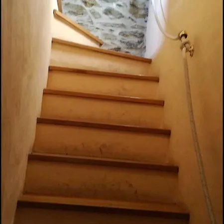 Affascinante Ai Piedi Dell'ovovia קורמאיור